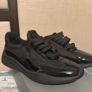 Women's Black Sneakers